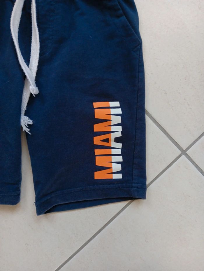 Short bermuda taille 8ans - photo numéro 2