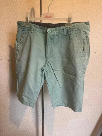 Short taille 42 marque devred