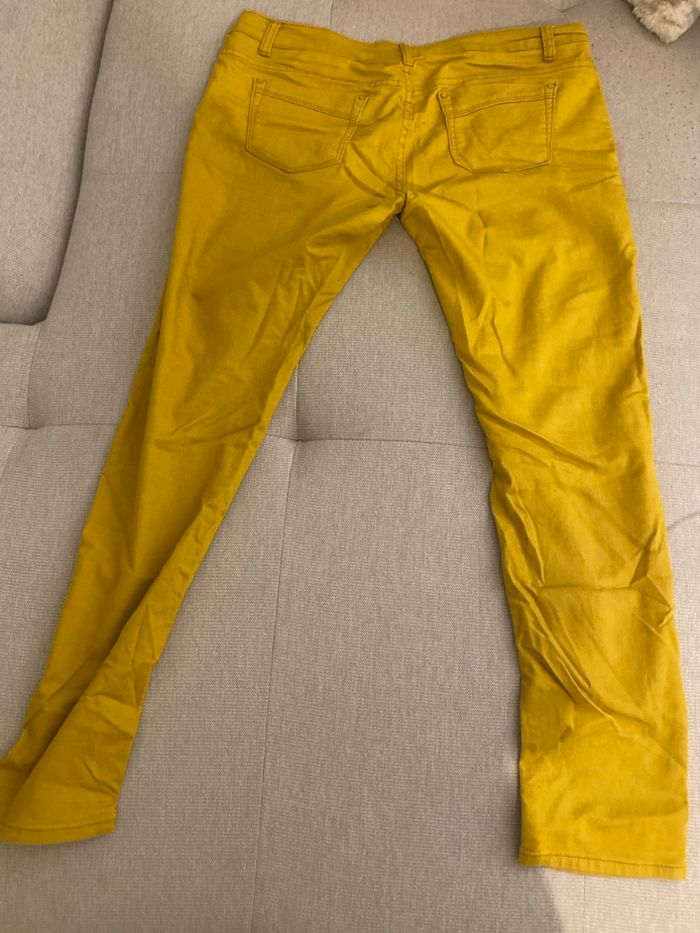 Pantalon moutarde - photo numéro 3