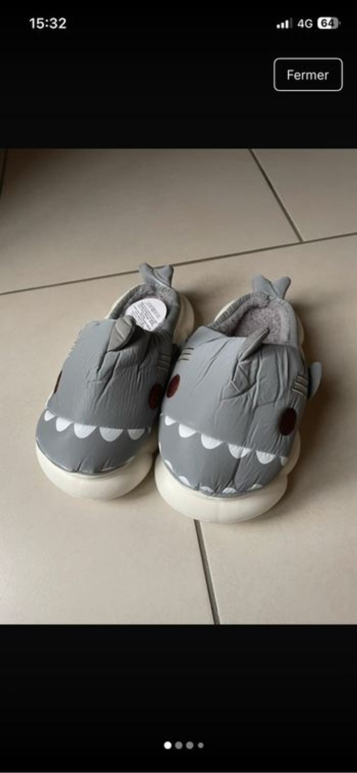 Chausson polaire requin