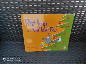 Livre petit loup et le noël Maxi fou