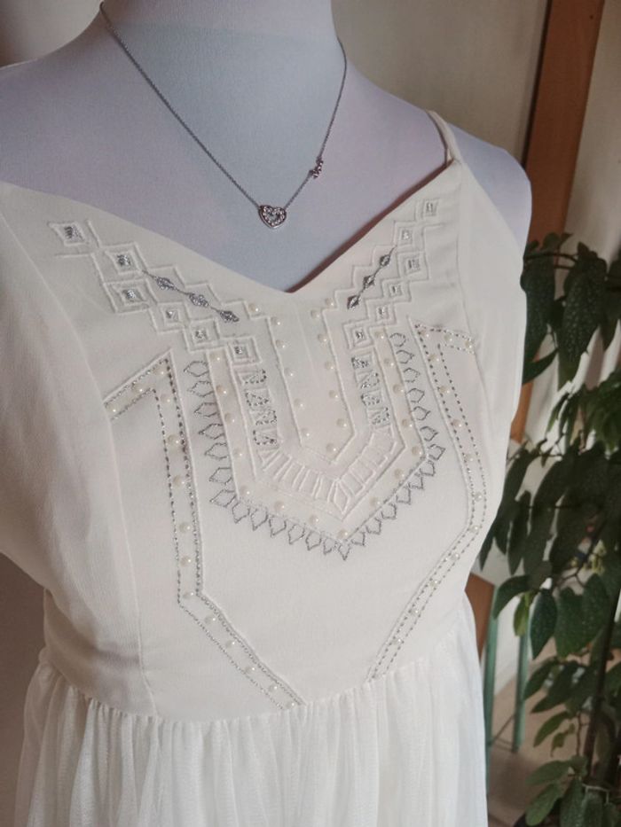 Robe broderie fines - photo numéro 4