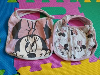 Lot de 2 bavettes Minnie