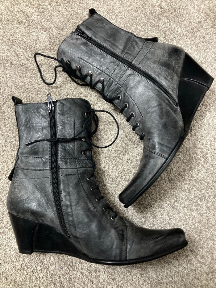 Bottines cuir talons compensés - photo numéro 7