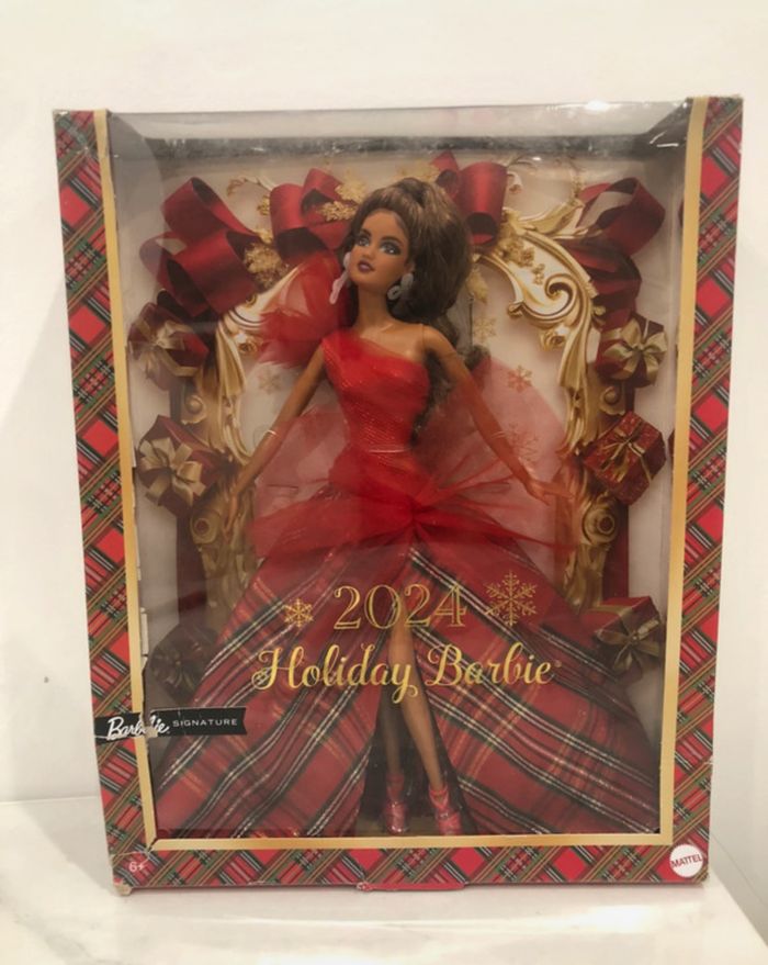 Barbie signature Holiday 2024 neuve.