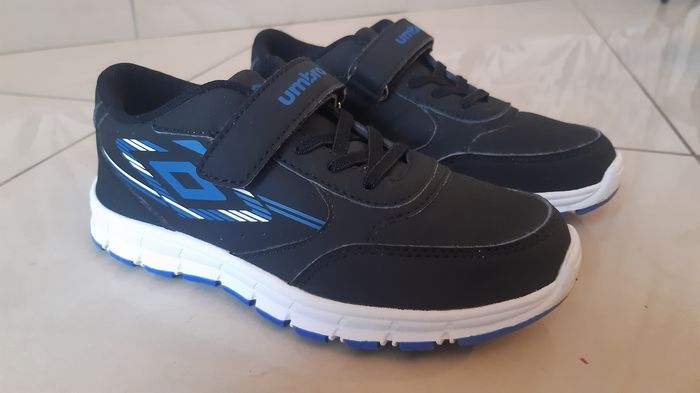 Basket UMBRO T31 9€ - photo numéro 3