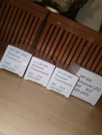 Fluocompacte, Ampoule neuve
E27,  E14