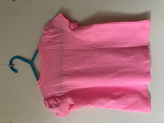 lot 2 Tee-shirts fille 18 mois - photo numéro 8