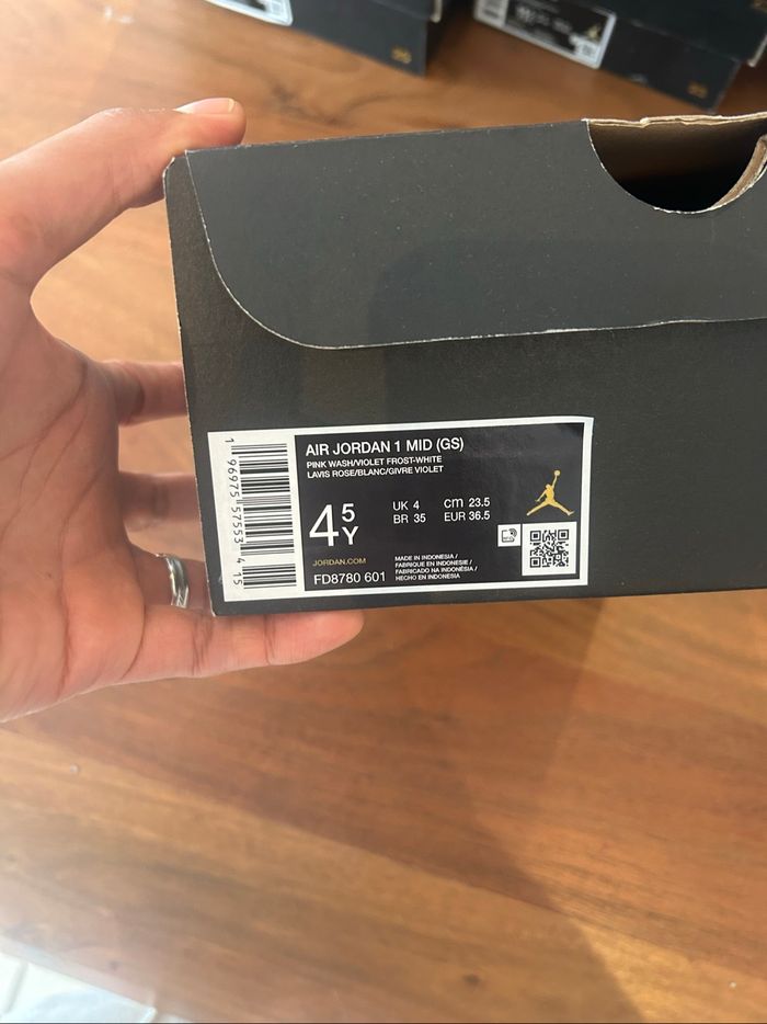 Jordan 1 taille 36.5 - photo numéro 4
