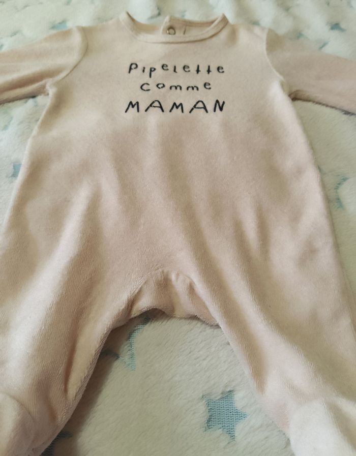 Pyjama bébé Kiabi – 1 mois – Rose « Pipelette comme maman » - photo numéro 2