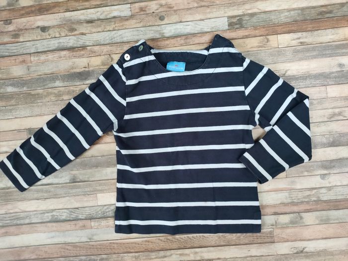 Lot vêtements garçon 4 ans - photo numéro 2