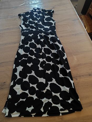 Robe ROMAN Noire, Taille M - Élégance et Confort, Idéale pour Toutes les Occasions !