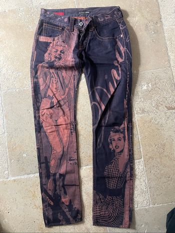 JEAN GUESS
