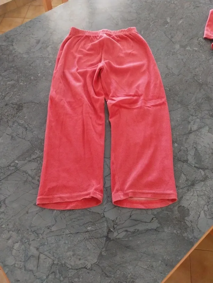 Pyjama 2 pièces T.6 ans - photo numéro 3