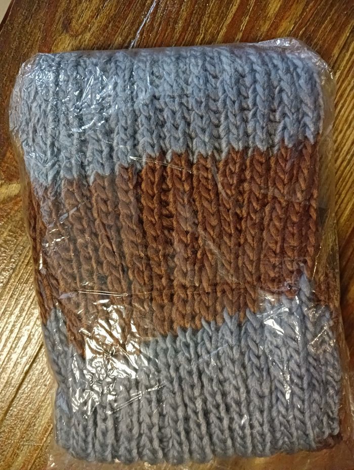 Ensemble bonnet/ écharpe NEUF - photo numéro 9