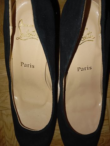 Escarpins Louboutin noires velours 39