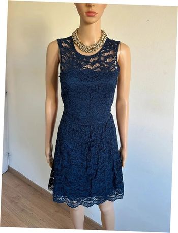 Robe bleue marine en dentelle sans manches Morgan taille 38 TBE