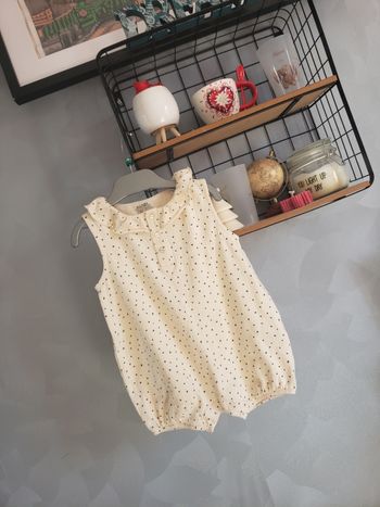 Barboteuse 🎀 Kiabi 12 mois 3€