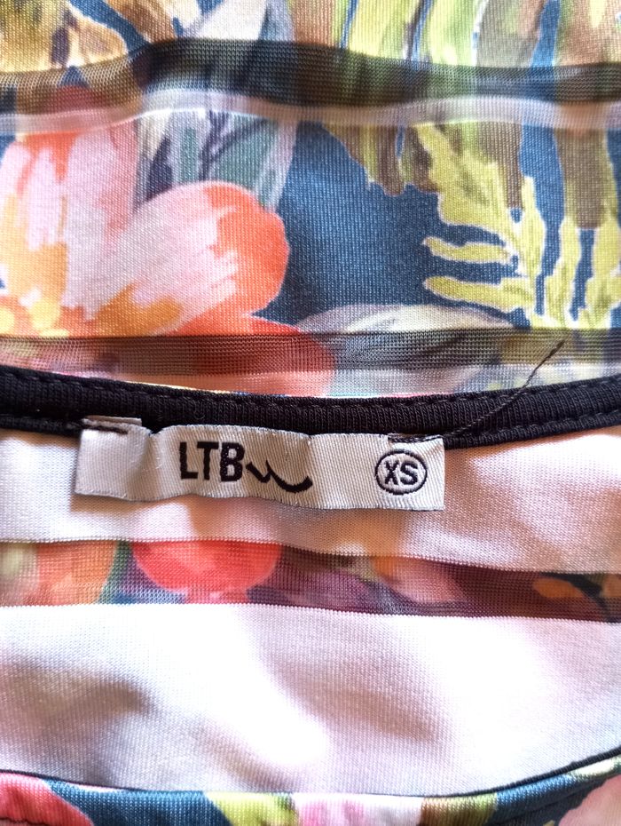 🌸 T-shirt over size, LTB, taille XS - photo numéro 4