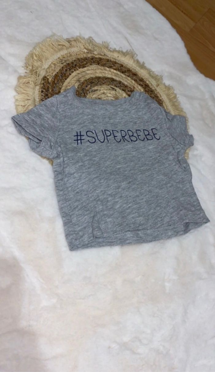 Lot t-shirts 3 mois - photo numéro 2