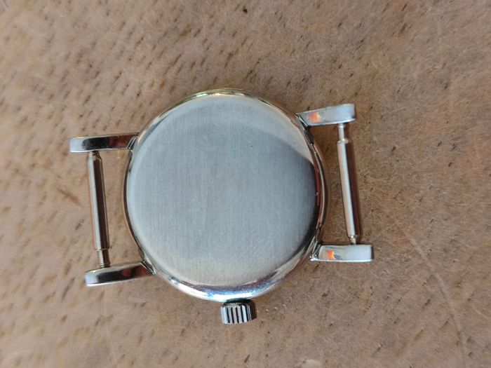 Montre mécanique  vintage Longines à remontage manuel - photo numéro 2
