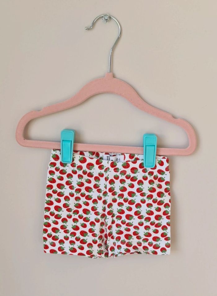 Short-cycliste court motif fraise TEX