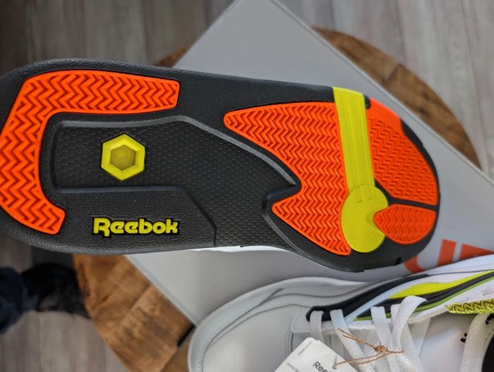 Reebok Pump Tz Acid taille 43 neuf avec étiquettes - photo numéro 4
