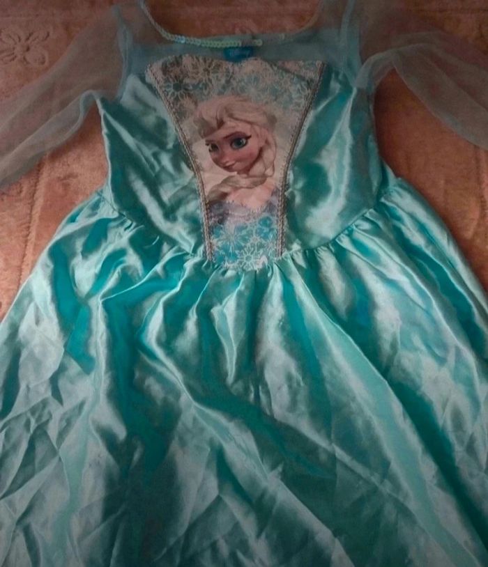 Robe reine des neiges 5/6 ans - photo numéro 2