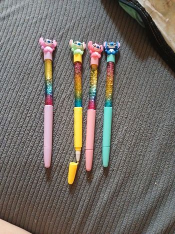 Stylo à paillettes stitch