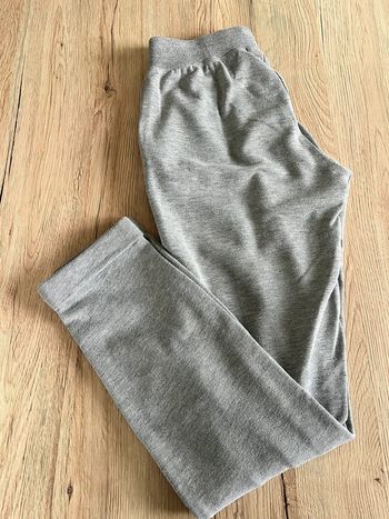 Jogging gris taille 12 ans