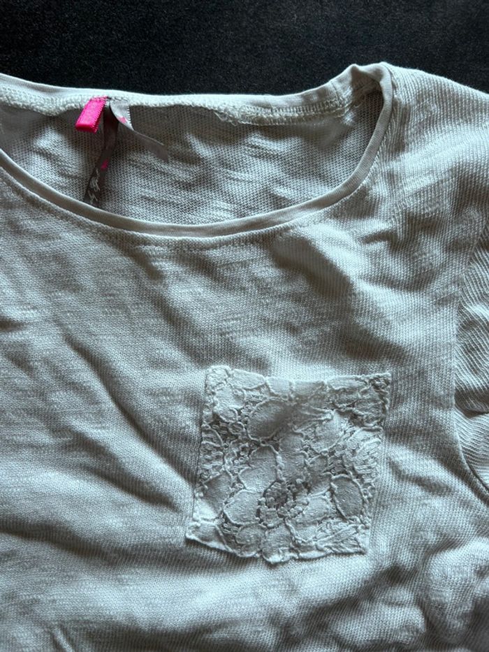 TEE shirt 8 ans - photo numéro 2