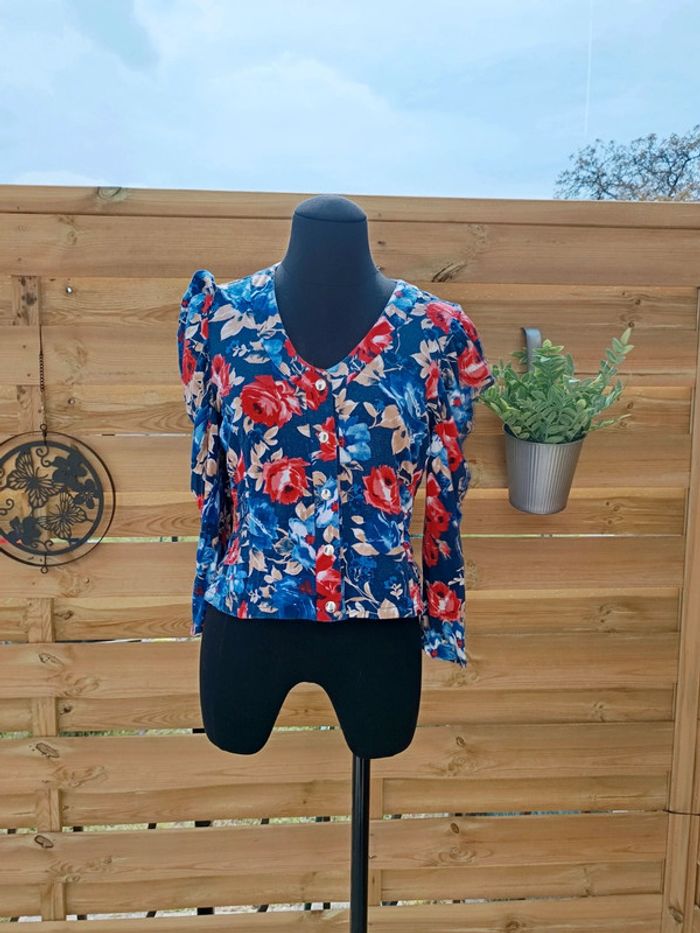 Élégant haut fleuri taille S