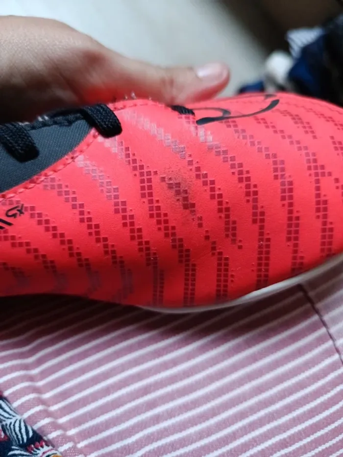 Crampon football Nike phantom pointure 36,5 - photo numéro 5