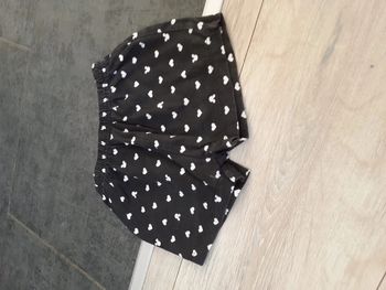 Short court noir Disney, taille 92/98