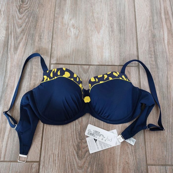 Haut de maillot de bain bleu marine et jaune - Taille 95E Lise Charmel