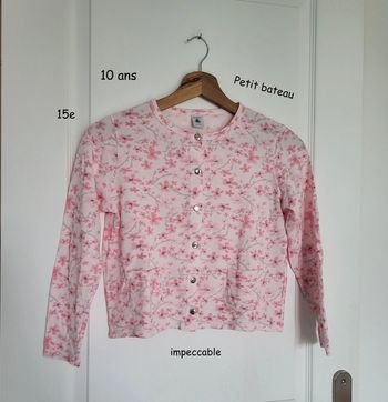Gilet cardigan jacadi imprimé fleurs 🌸  10 ans impeccable