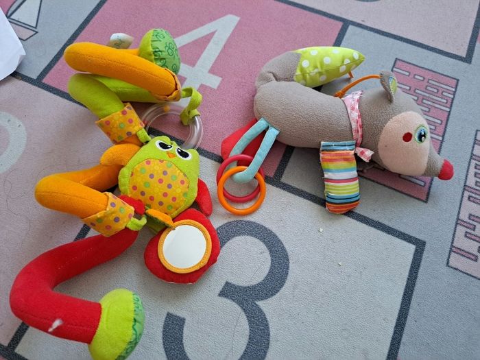 Lot de jouets - photo numéro 2