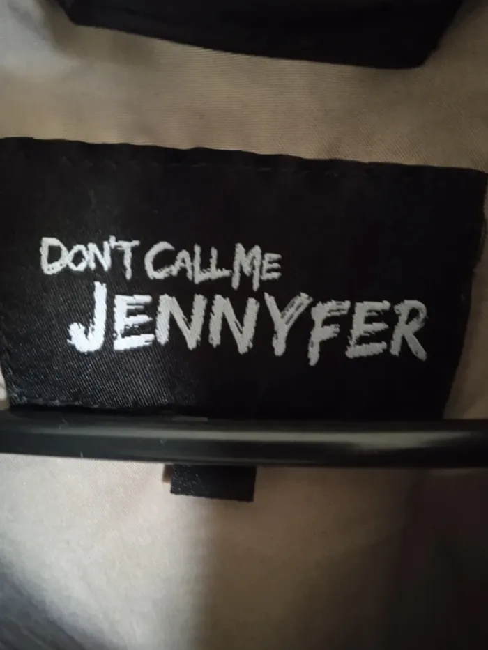 Superbe doudoune sans manche Jennyfer - photo numéro 4