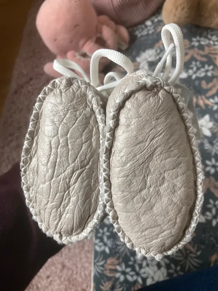 Chaussons chaussures bébés - photo numéro 2