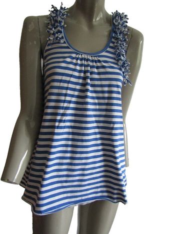 top tunique marcel  marque molly braken pas de taille indiquée mais convient a une taille 36/38