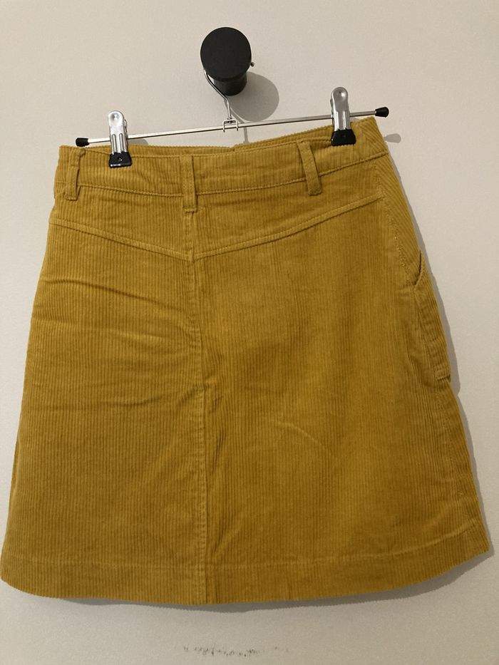 vend jupe courte en velours - photo numéro 3