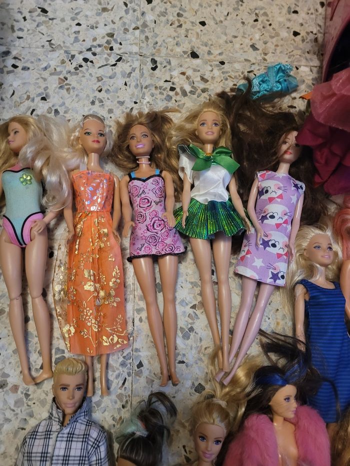 Lot barbie - photo numéro 3