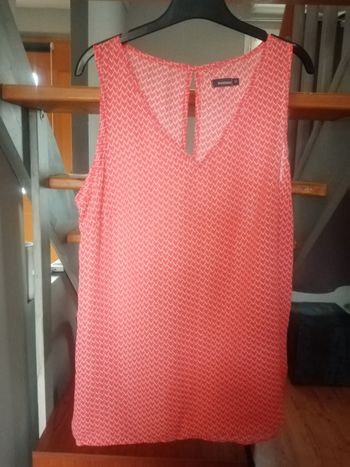 Débardeur taille 36 mais vaut 16ans   marque inextenso