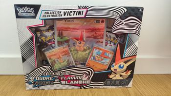 Coffret carte Pokémon Victini Foudre Noire et Flamme Blanche neuf scellé