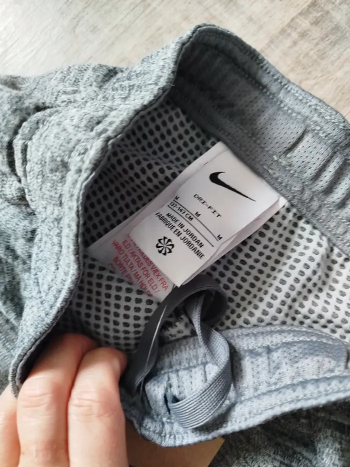 Legging Nike DRI fit 10 ans - photo numéro 3