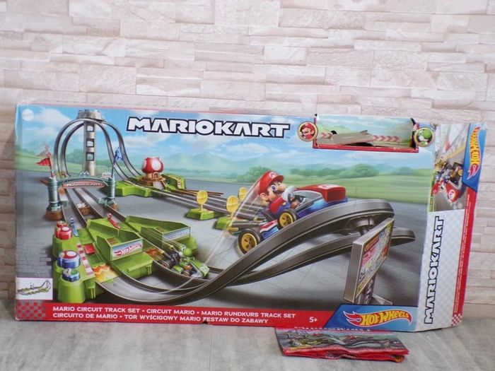 Circuit Deluxe Mario Kart motorisé - Hot Wheels - photo numéro 9