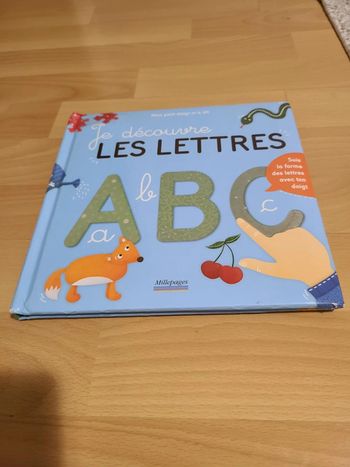 Livre « Je découvre les lettres »