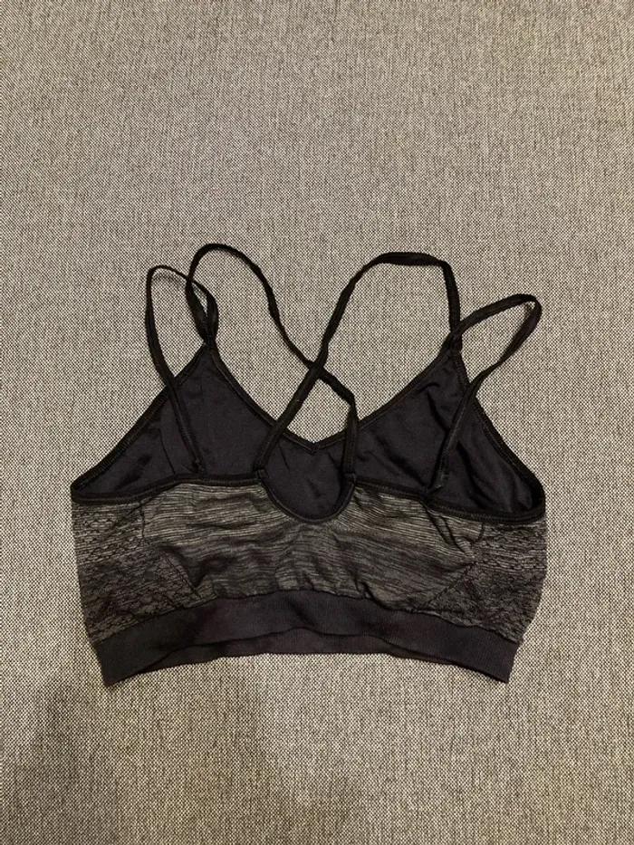 Brassière de sport - photo numéro 2