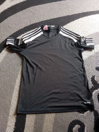 T-shirt garçon.