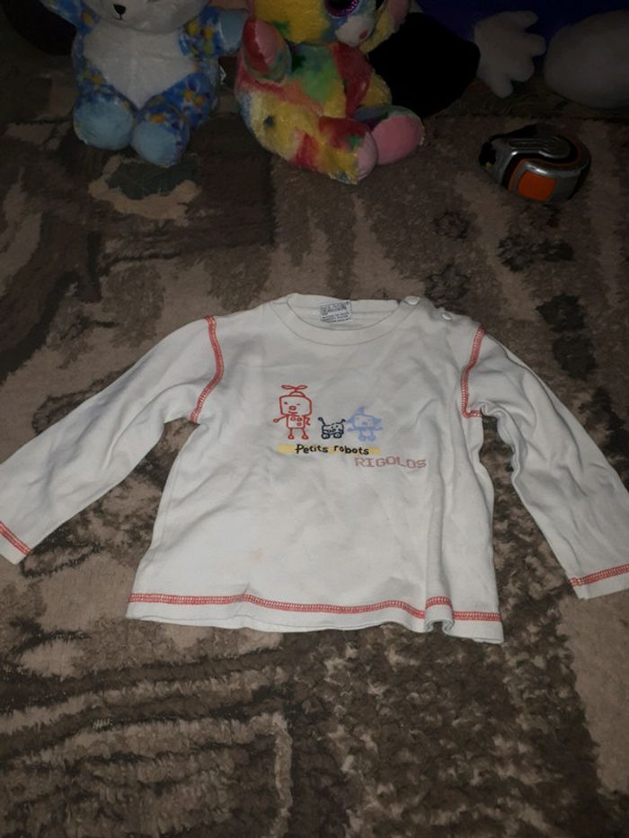 T-shirt taille 24 mois